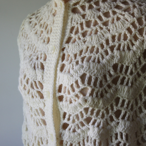 Vintage White Loose Crochet Spring Shawl - Picture 7 of 7